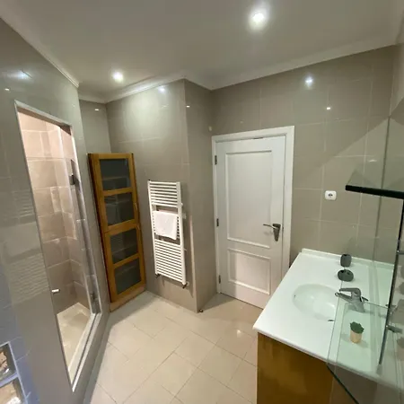 Villa Spacious Ground-floor With Private & Heated Pool São Martinho do Porto