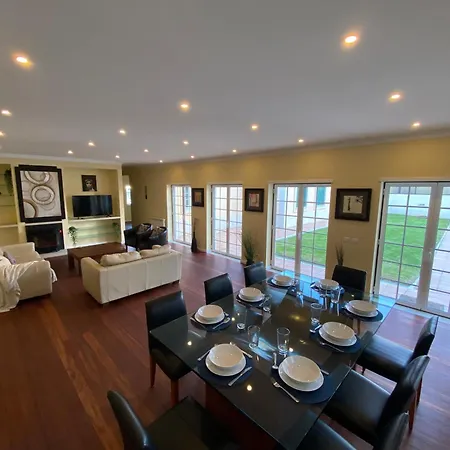 Villa Spacious Ground-floor With Private & Heated Pool *