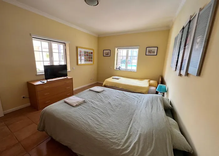 Villa Spacious Ground-floor With Private & Heated Pool *