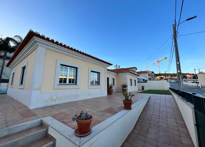 Spacious Ground-floor With Private & Heated Pool Villa